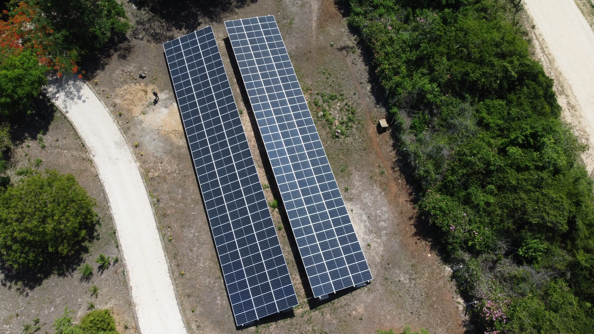 Kinondo Kwetu — twin array tables from above